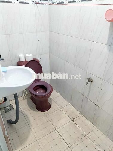 Nhà nguyên căn tại 290 Nguyễn Văn Qùy, Phú Thuận, Quận 7, 2pn, 2wc