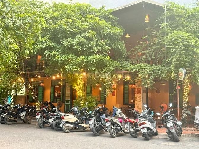 Chính chủ cho thuê mặt bằng vị trí ngay chân tòa chung cư