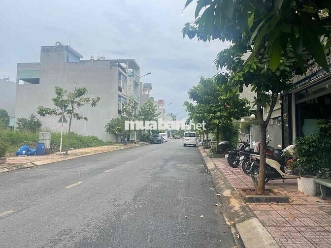 Đất sổ Hồng 85m2 đường DT 743-Di An-TP HCM