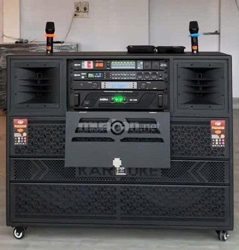 Em cần thanh lý 2 chiếc loa sử dụng đẩy