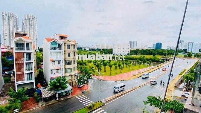 Sàn VP 75m trống suốt mặt tiền D1 Him Lam, có thang máy, máy lạnh