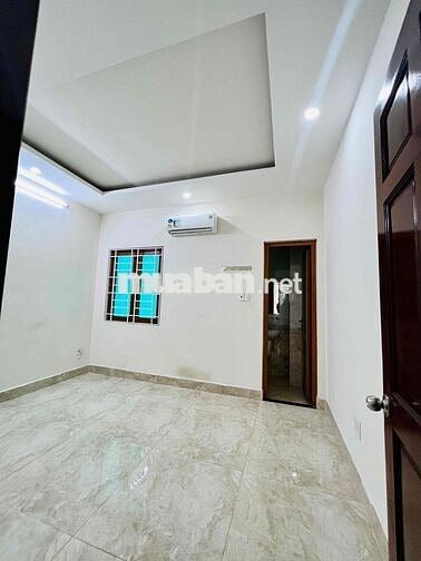 Nhà Mới Sạch Sẻ DT 4x15 1Trệt 2Lầu 3Pn 2Wc Sân Đậu Xe Máy Hẻm Xe Tải