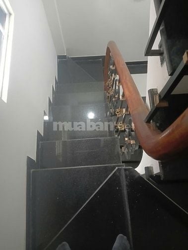 Bán  nhà host trung tâm phố cổ Ngọc Lâm 6 tầng thang máy .Giá 8,95 tỷ