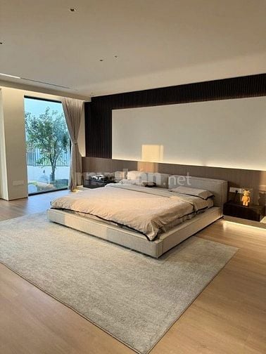 BÁN BIỆT THỰ SÂN VƯỜN NGỌC THỤY, LONG BIÊN, 3 TẦNG 300M2, HƠN 40 TỶ