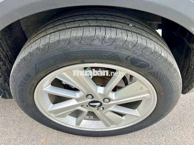 Vf5 đời 2025 đăng ký10/2025 chạy chưa tới 600km