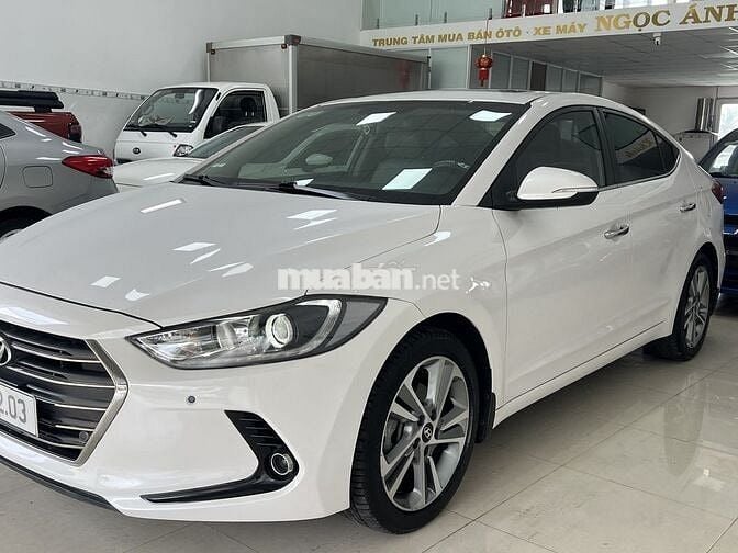 Hyundai Elantra 2017 2.0 AT - 85000 km