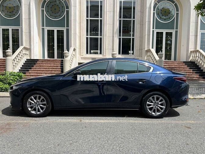 Mazda 3 2022 1.5L Luxury - 27000 km