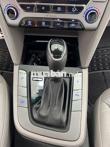 Hyundai Elantra 2017 2.0 AT - 85000 km