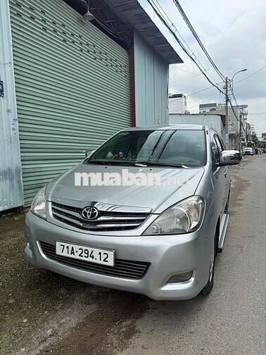 Toyota Innova 2009 V Bạc