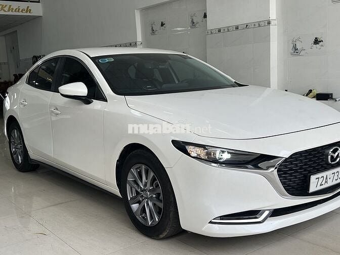 Mazda 3 2021 1.5L Luxury - 73000 km