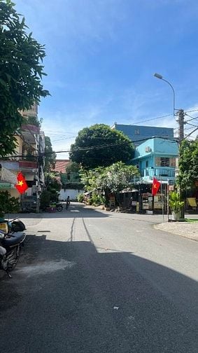 Bán nhà mặt tiền gần đường Vành Đai Trong quận Bình Tân, 60m2, 3 tầng