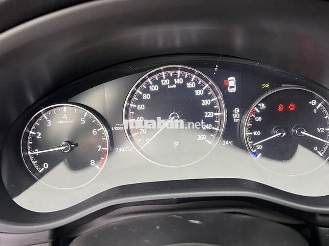 Mazda 3 2021 1.5L Luxury - 73000 km