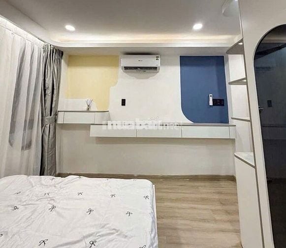 Nhà mới Cách Mạng Tháng Tám, Quận 3, 4 Tầng Sân thượng – 4.89 tỷ