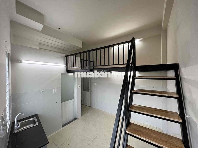 Tìm nữ ở Ghép trọ 22m2, có gác và ban công riêng ngay đường QL 13