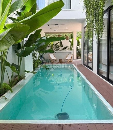 BÁN BIỆT THỰ SÂN VƯỜN NGỌC THỤY, LONG BIÊN, 3 TẦNG 300M2, HƠN 40 TỶ