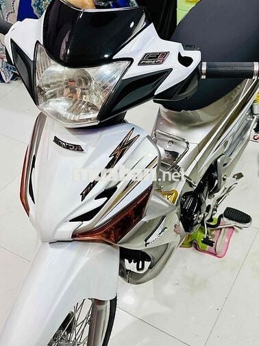 Honda Future X Fi 2011 Trắng Bạc Vàng