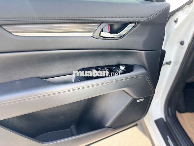 Mazda CX5 2022 2.0 Luxury 21000 km sơn zin 99%