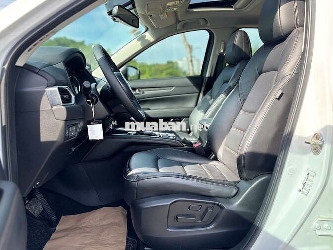 Mazda CX5 2022 2.0 Luxury 21000 km sơn zin 99%
