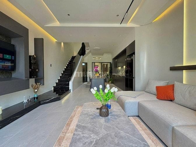 Cần bán gấp nhà 80m² đường Thạnh Xuân 38, Q12. Xây 3tầng,hẻm 5m,sổ sẵn