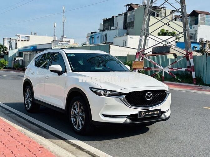 Mazda CX5 2022 2.0 Luxury 21000 km sơn zin 99%