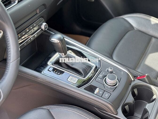Mazda CX5 2022 2.0 Luxury 21000 km sơn zin 99%