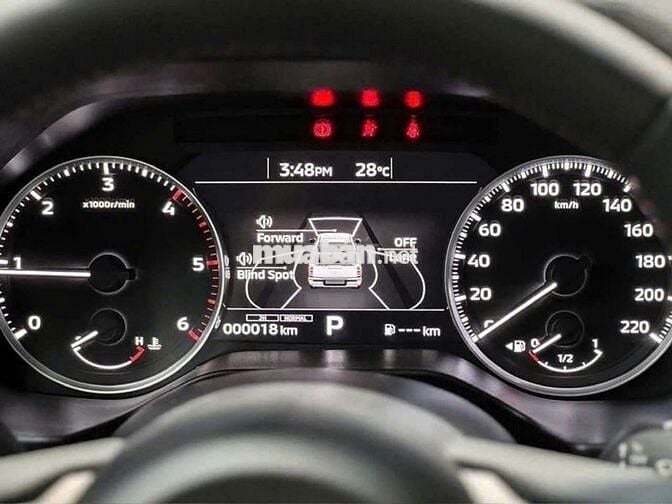 Xả lô 2 xe Triton bản Full Optinon, giảm đến 100Tr