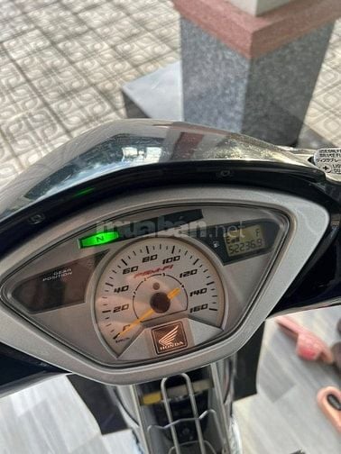 đổi qua sử dụng xe tay GA , cần bán honda fu neo fi 2008  BS TP HCM