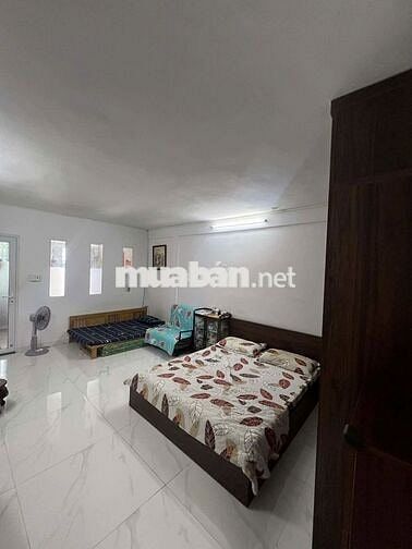 Chung cư Phạm Vấn 1 phòng khách, 1 phòng ngủ, 1 bếp, 1 nhà vệ sinh