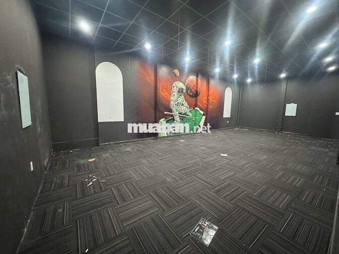 CHO THUÊ MẶT BẰNG CĂN GÓC 700M2 GIÁ 70 TRIỆU/THÁNG KHU VỰC VẠN THẠNH