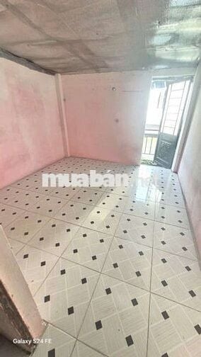 Nhà nguyên căn dt 4❌12+1 lầu đúc suốt có ban công hẻm ô tô thông