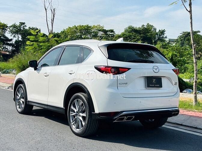 Mazda CX5 2022 2.0 Luxury 21000 km sơn zin 99%