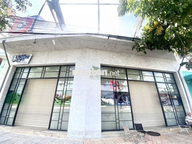 CHO THUÊ MẶT BẰNG CĂN GÓC 700M2 GIÁ 70 TRIỆU/THÁNG KHU VỰC VẠN THẠNH