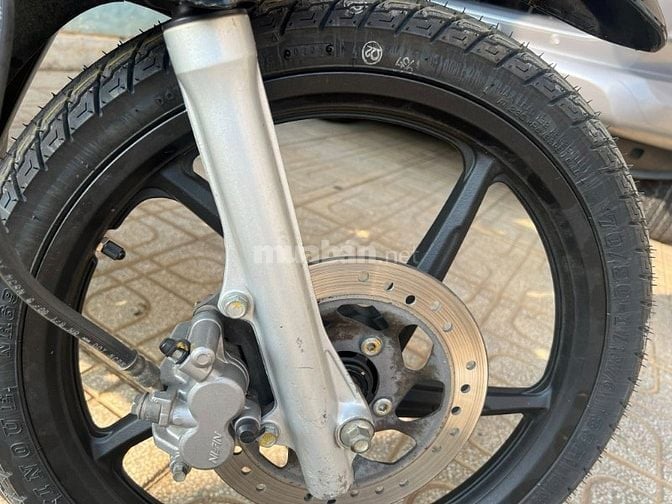 đổi qua sử dụng xe tay GA , cần bán honda fu neo fi 2008  BS TP HCM