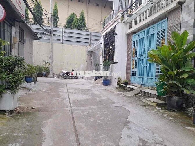 nhà thuê Nguyễn quý Yêm an lạc bình Tân DT 68m giá 9tr5