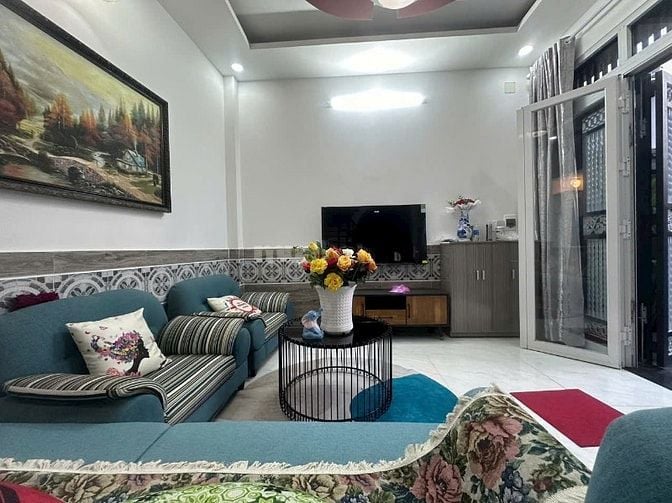 Nhà mới full Quang Trung, P8, Gò Vấp, Dt 4x9.5 nở 4.8m. 3 lầu. 5.5 tỉ