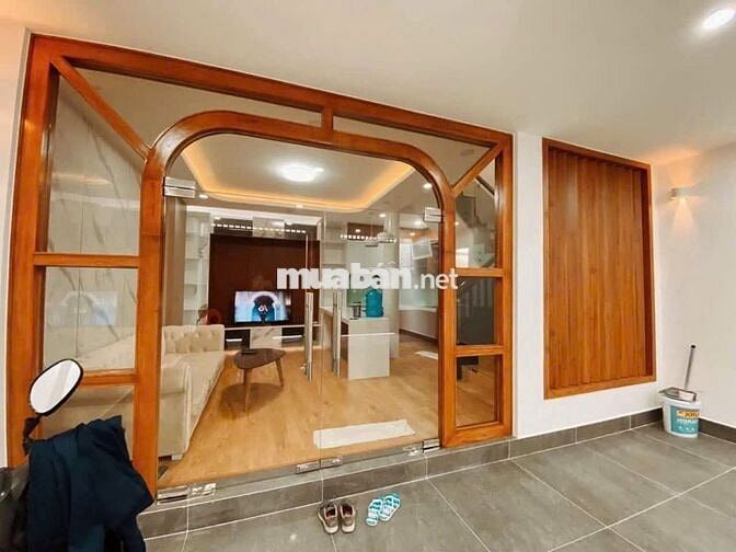 Cho Thuê Nhà Đường Nguyễn Cảnh Dị, Tân Bình ( Ngang 6m - Nhà Đẹp )