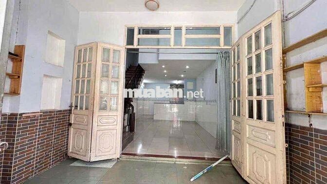 Nhà Hẻm Xe Hơi Nguyễn Sơn.DT: 4 X 15 Trêt 2Lâu ST. 4PN 5WC