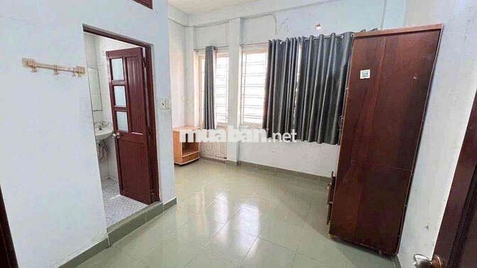 Nhà Hẻm Xe Hơi Nguyễn Sơn.DT: 4 X 15 Trêt 2Lâu ST. 4PN 5WC