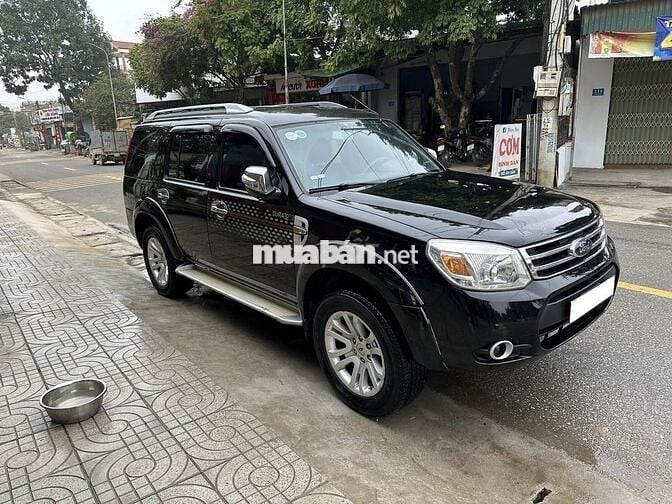 Ford Everest 2.5AT 2016 đen 83.000 km