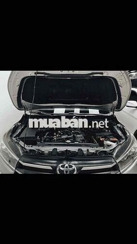 Toyota Innova 2017 2.0E - 105000 km