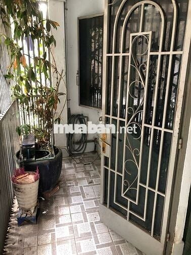 Nhà hẻm 4x10m, sổ hồng riêng. Thông TÔ KÝ-NGUYỄN VĂN QUÁ.