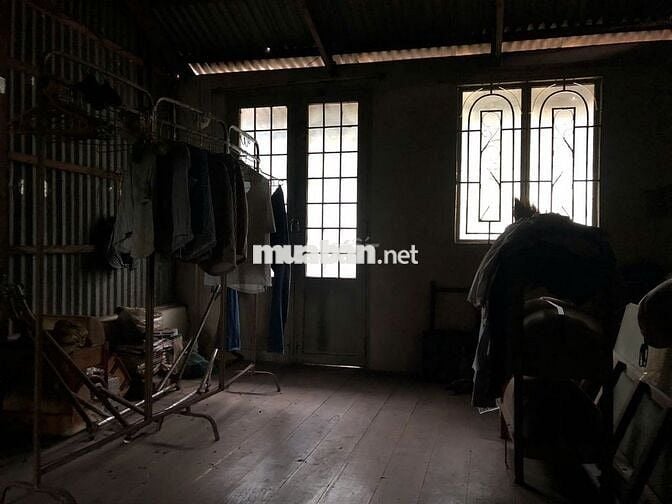 Nhà hẻm 4x10m, sổ hồng riêng. Thông TÔ KÝ-NGUYỄN VĂN QUÁ.