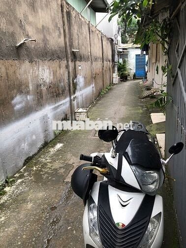 Nhà hẻm 4x10m, sổ hồng riêng. Thông TÔ KÝ-NGUYỄN VĂN QUÁ.