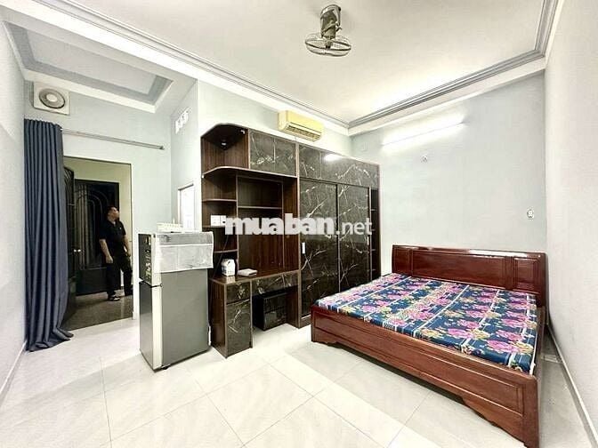 Gần Công Viên Gia Định, Chợ Tân Sơn Nhất Nhà 3 Tầng ngang 5m, 4 PN