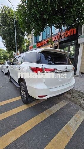 Toyota Fortuner 2019 2.4L trắng