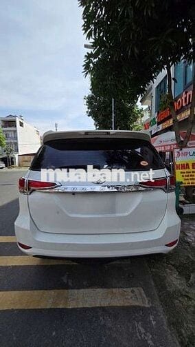Toyota Fortuner 2019 2.4L trắng