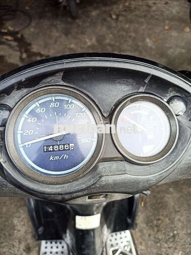 Suzuki Hayate 125cc Đen ĐK 2010  XE ZIN ÊM zú bốc.