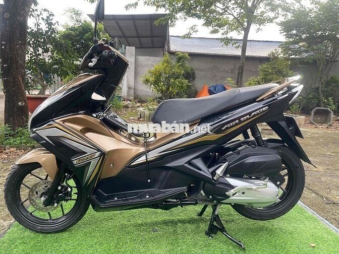Honda Air Blade 2014 Vàng đồng 15.000km