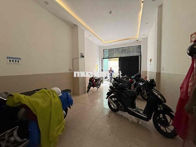 Bán toà Căn Hộ 7 phòng cho thuê , Cạnh UBND Phường Hoà Cường