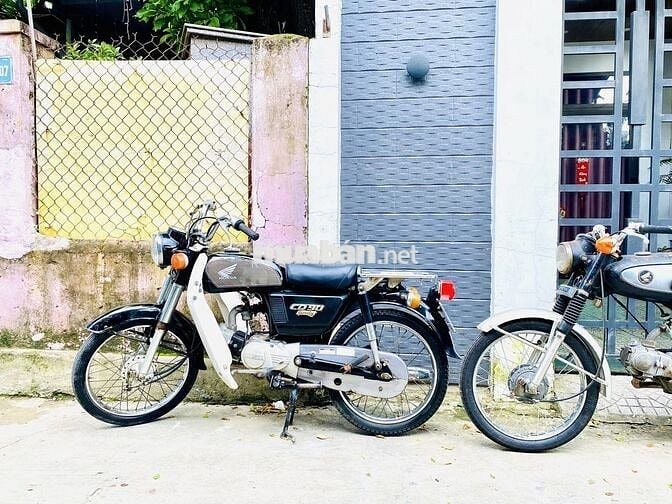 Honda CD50 màu Trắng